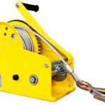 Manuell vinsch 2600 lbs - 40m wirerem 3m/min