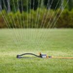Fiskars Justerbar Vattenspridare L - Vattenbesparande och Robust
